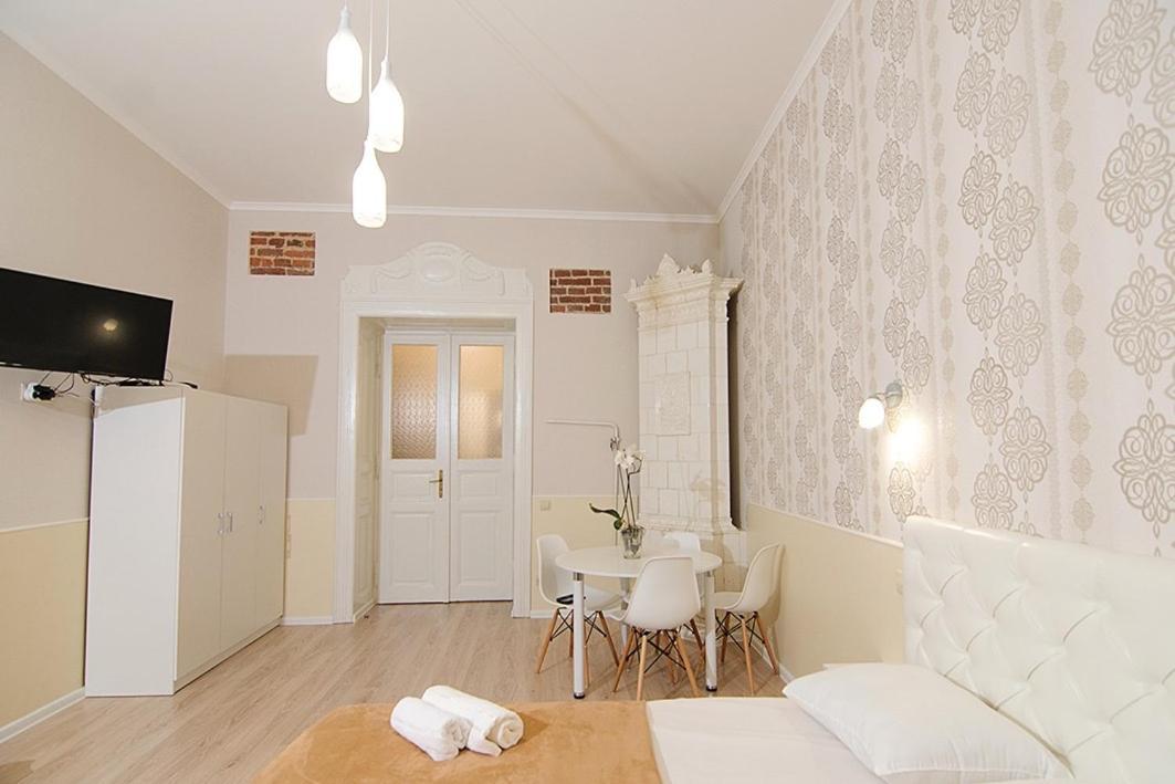 Luxury Apartment Near Rynok Square Liov Exterior foto